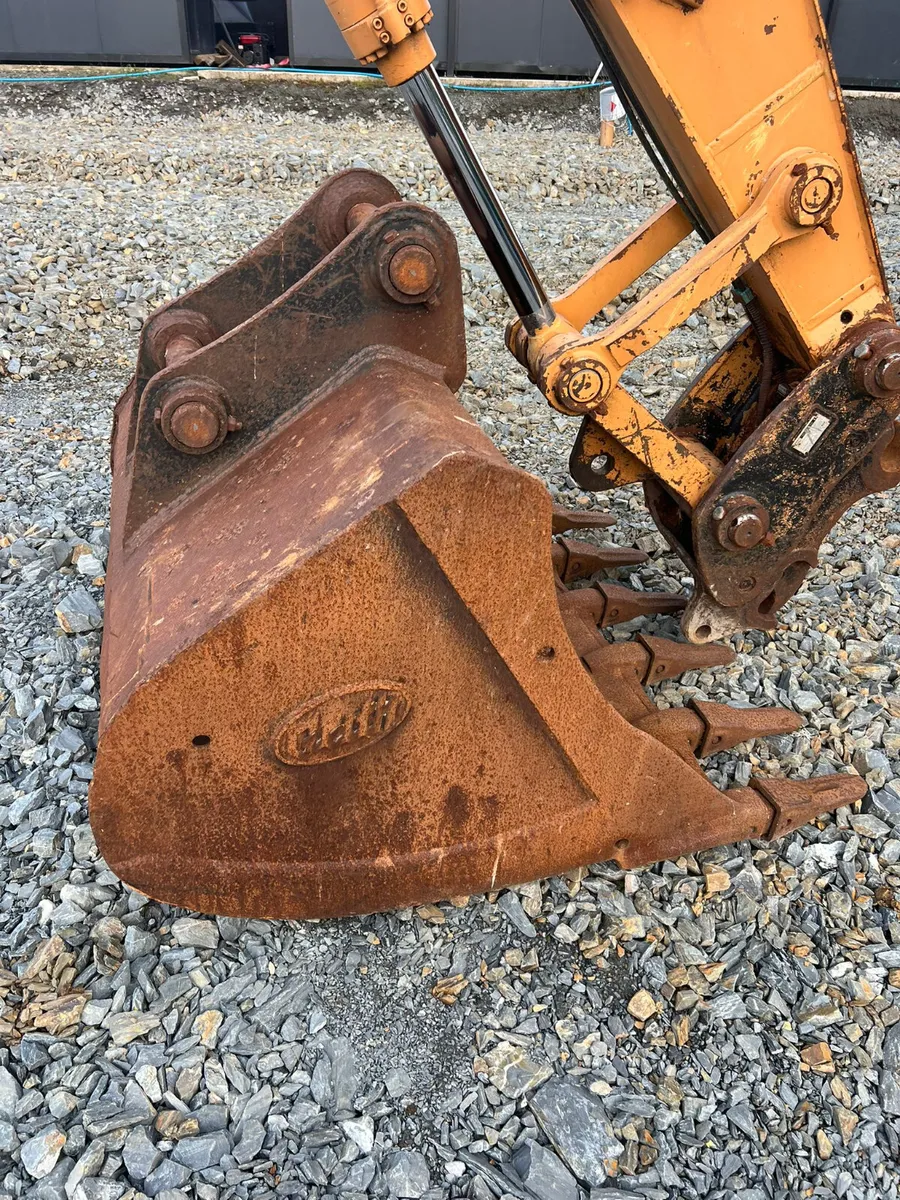 13 16 ton digger excavator, Case CX160 B - Image 2