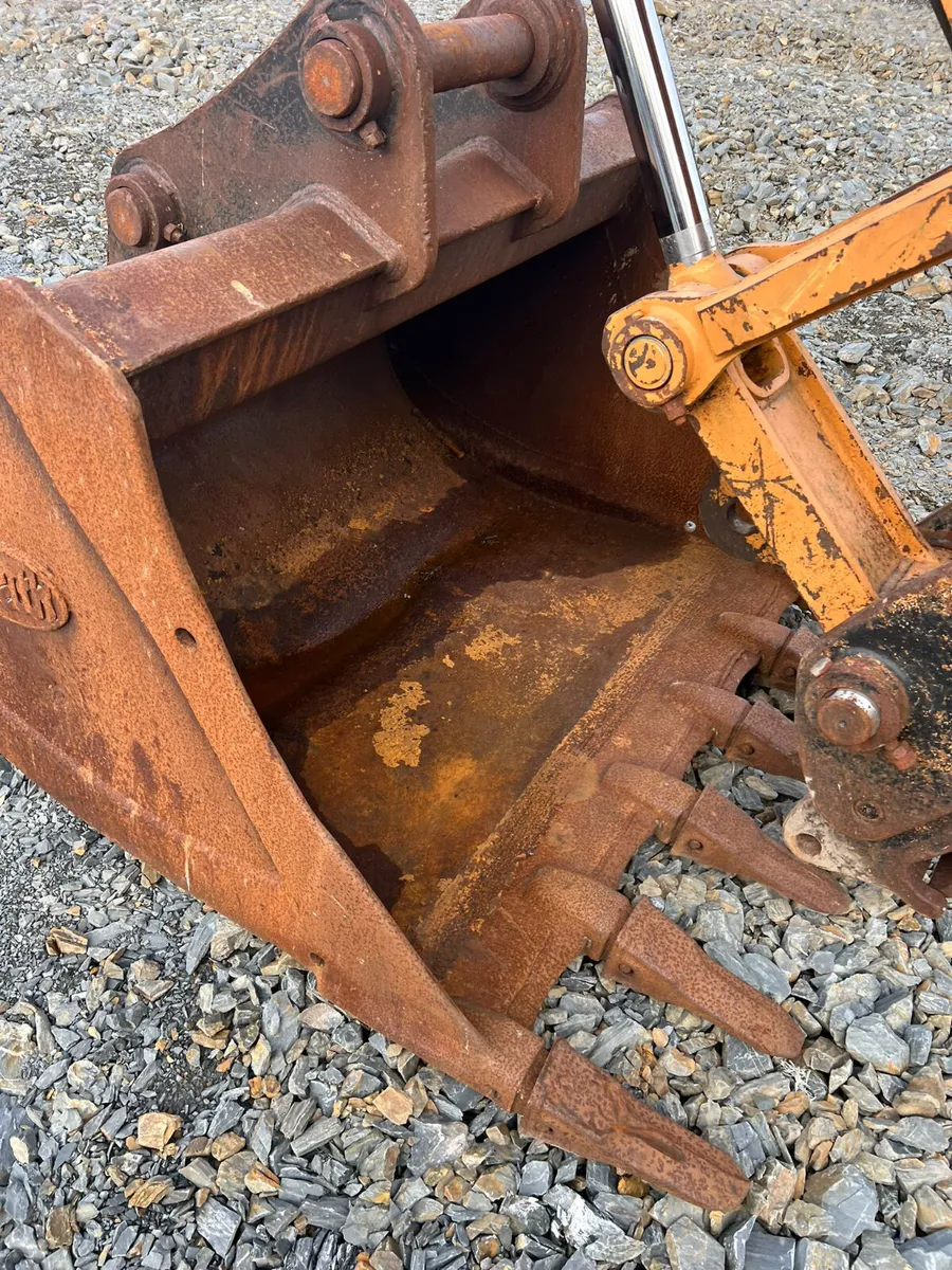 13 16 ton digger excavator, Case CX160 B - Image 3