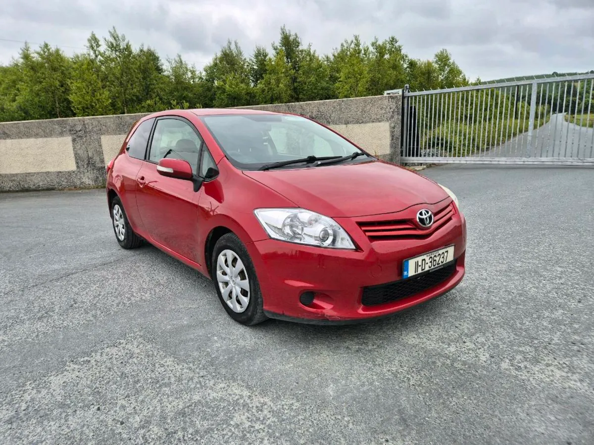 Toyota Auris Van 1.4 D4D - Image 1