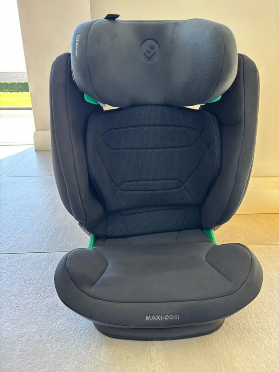 Car Seat - Maxi Cosi Rodifix Pro 2 I-Size High Back Booster - Image 1