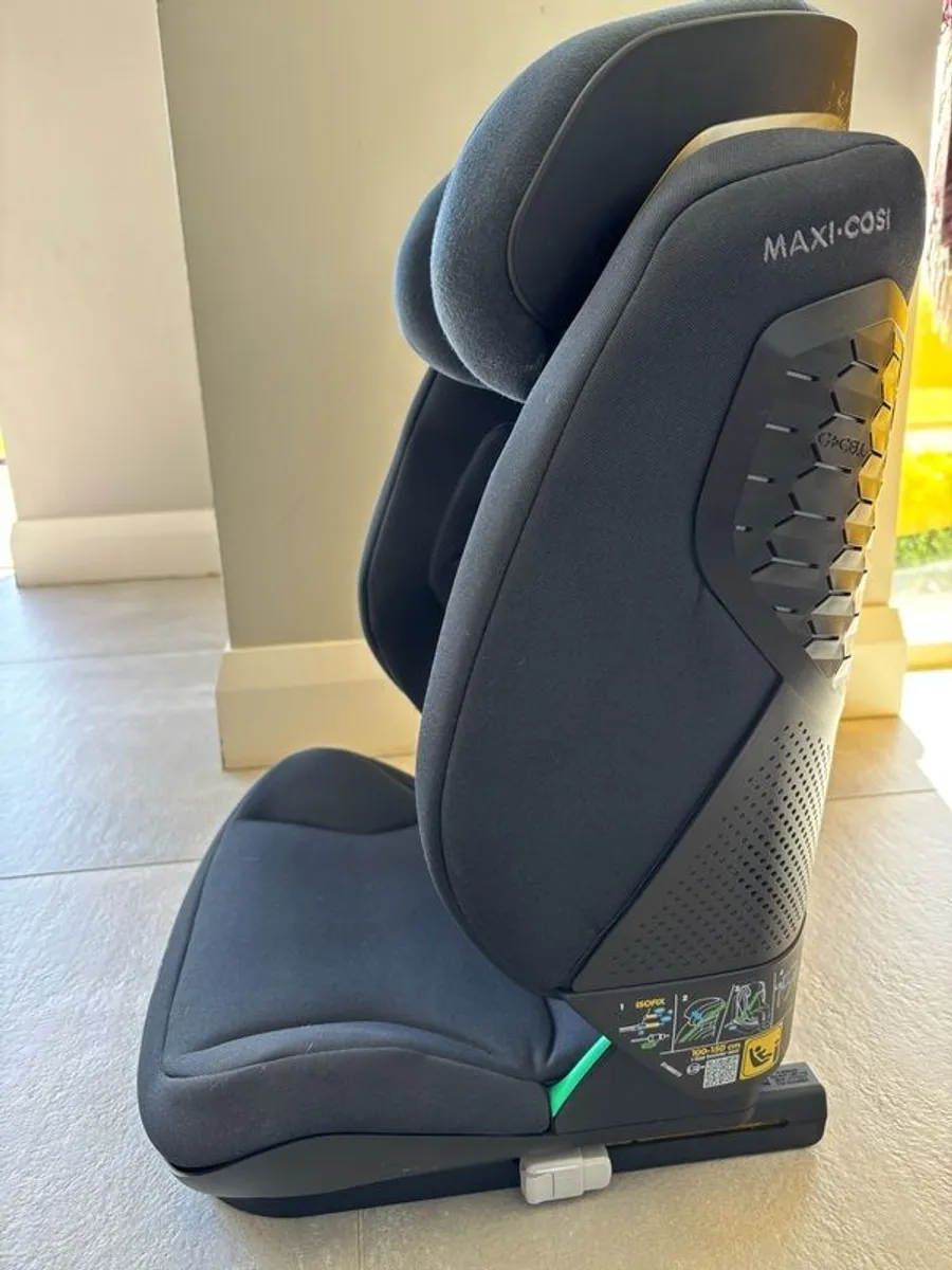 Car Seat - Maxi Cosi Rodifix Pro 2 I-Size High Back Booster - Image 2