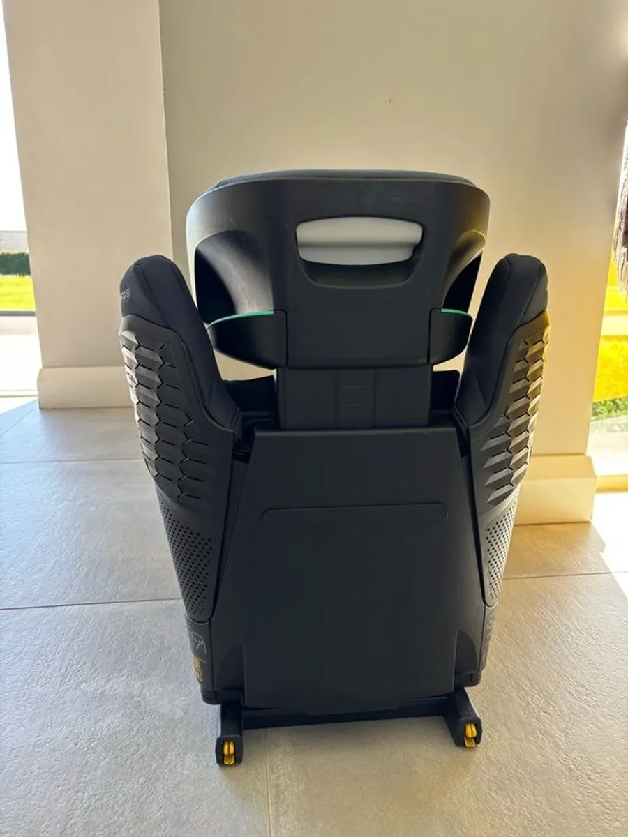 Car Seat - Maxi Cosi Rodifix Pro 2 I-Size High Back Booster - Image 3