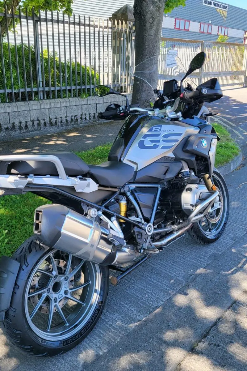 171 BMW R1200 GS Exclusive - Image 2