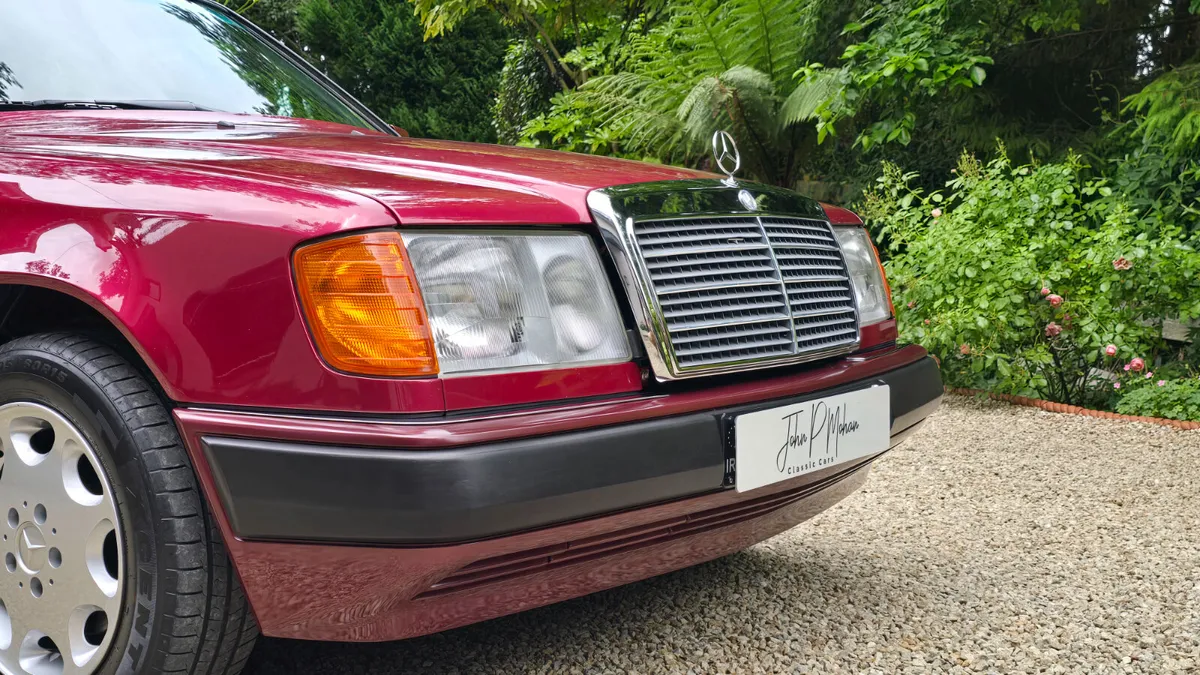 1993 Mercedes 220TE - Show winning condition - Image 4