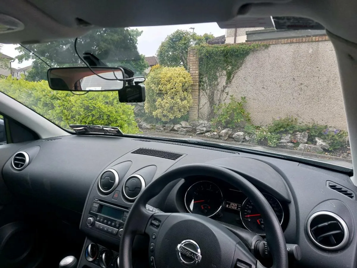 47,625 km 2013 Qashqai - Image 2