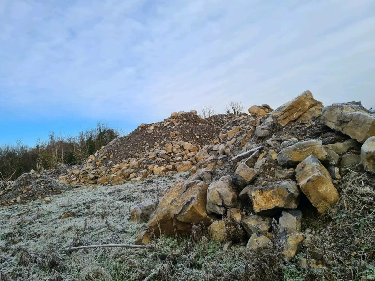 Stone/Fill free to take away - Image 1