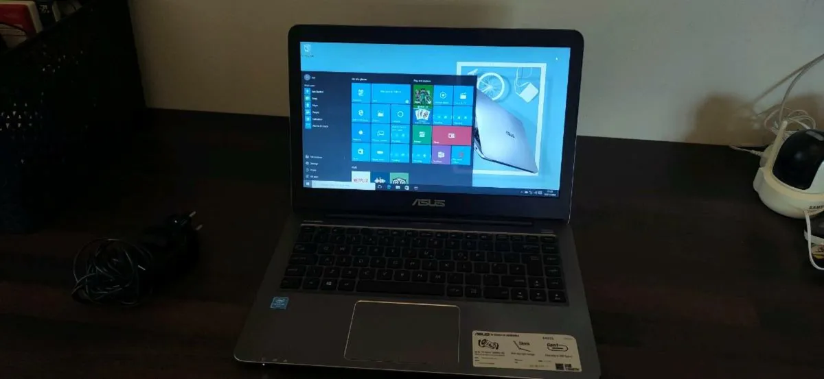 Asus windows 10 laptop - Image 4