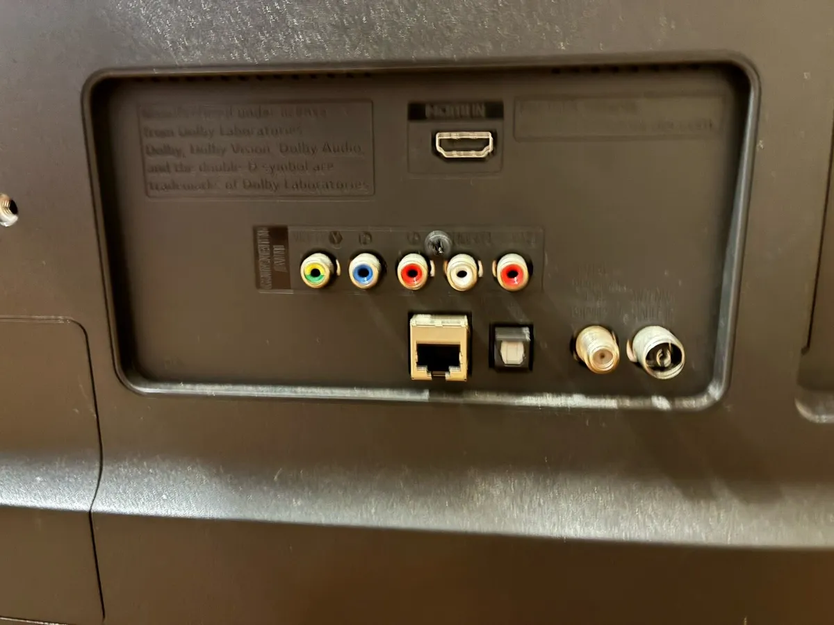 43 inch LG TV in excellent condition - Image 2