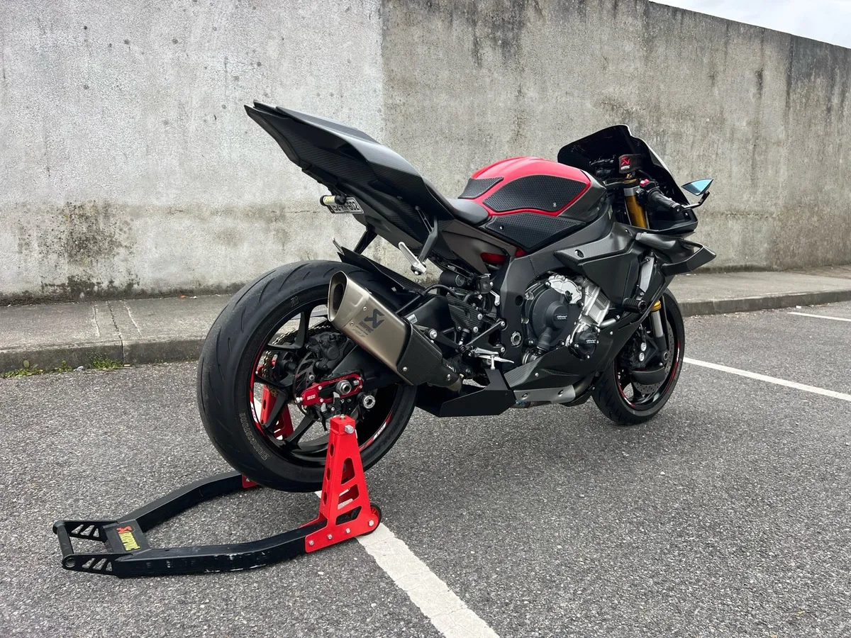 Yamaha YZF-R1 - Image 3