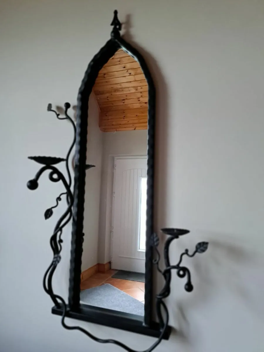 Mirror and lights - Image 2
