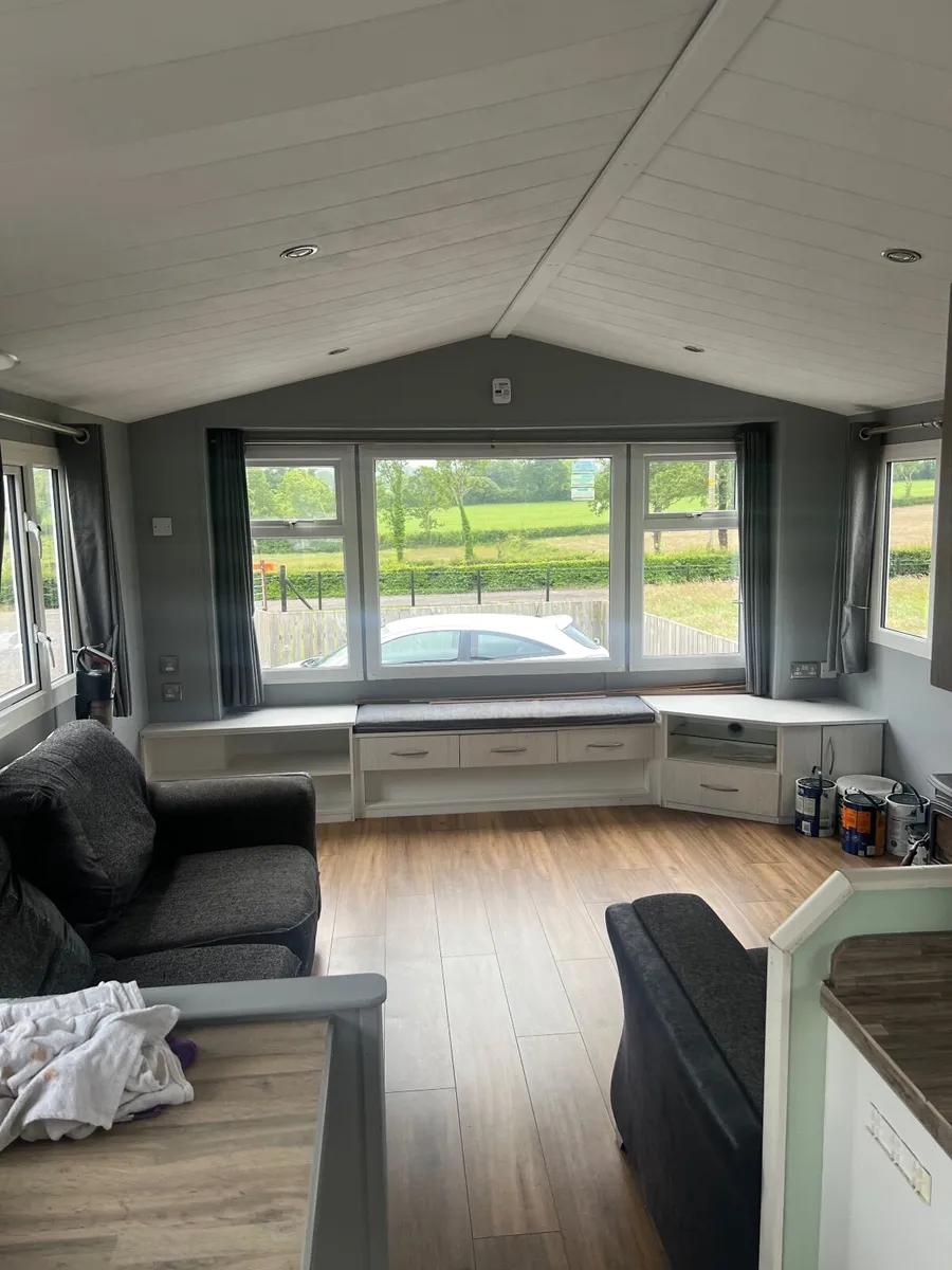 Willerby Isis 2 bedroom static caravan - Image 3