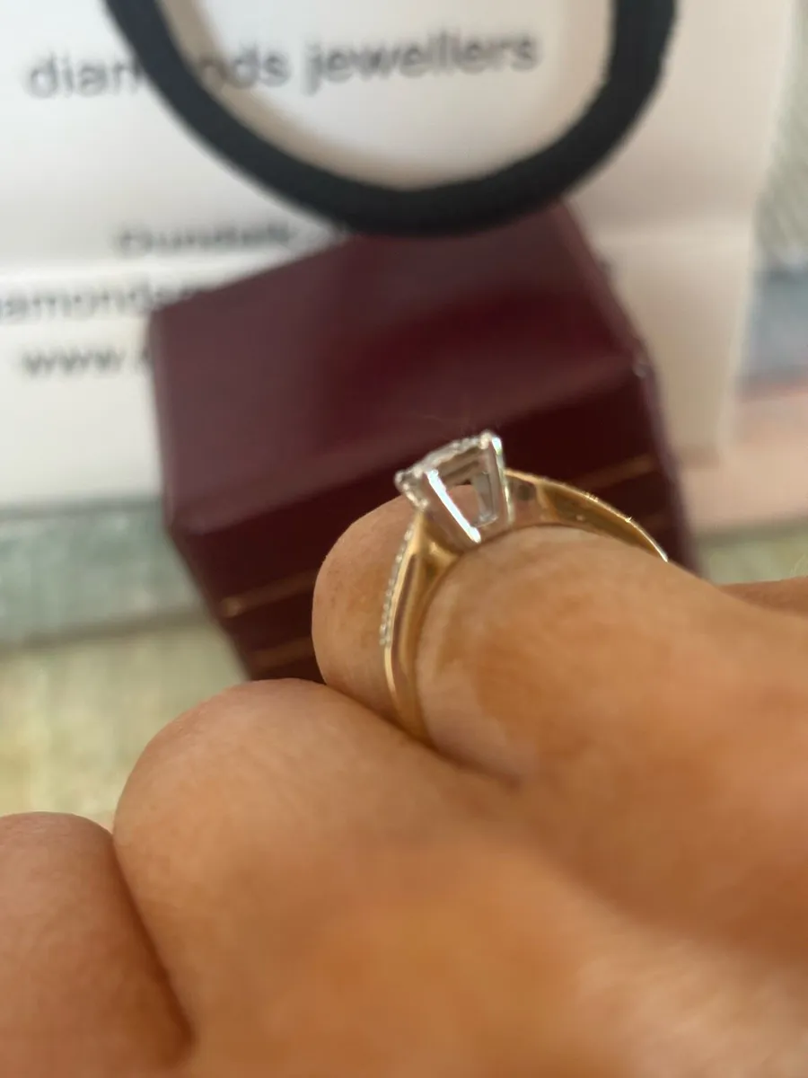 Diamond ring - Image 2