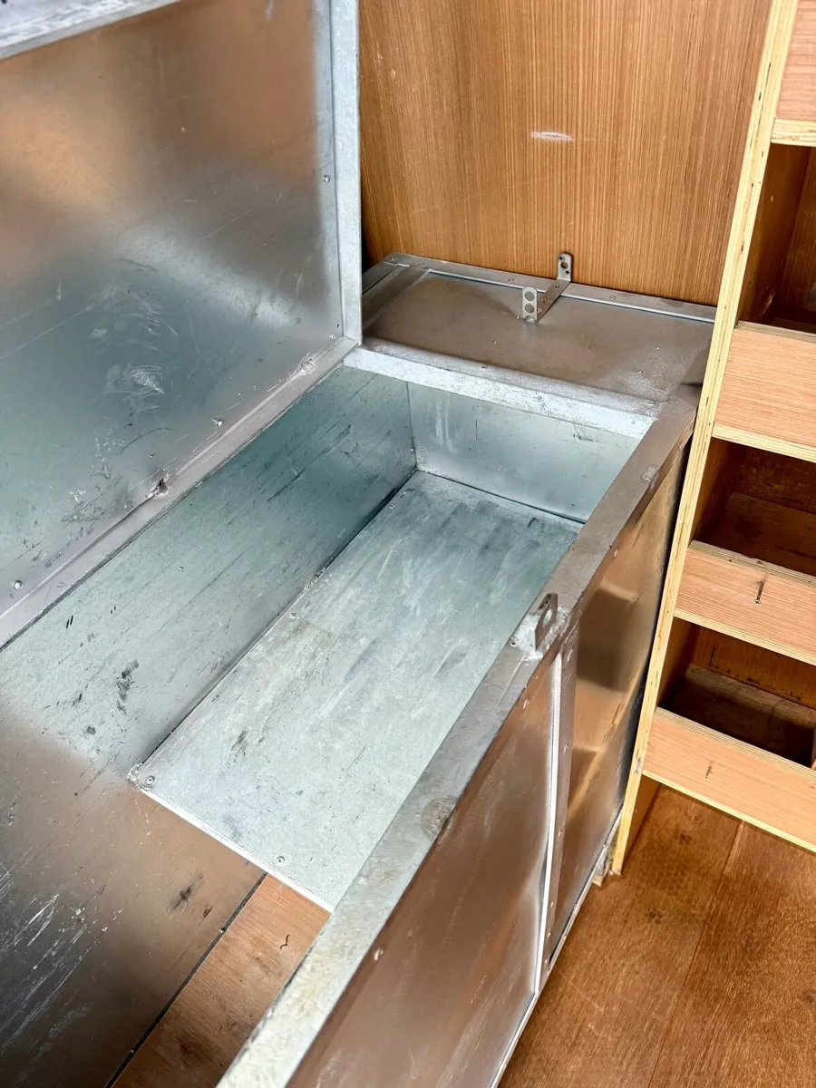 Van tools box - Image 3