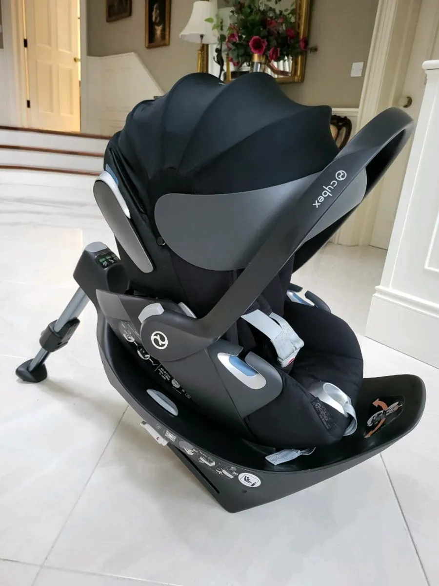 Cybex Cloud z i size Carrier and 360° swivel base - Image 1
