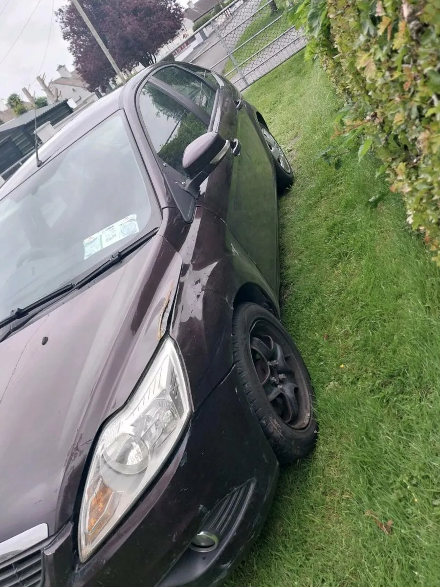 08 ford focus - Image 2