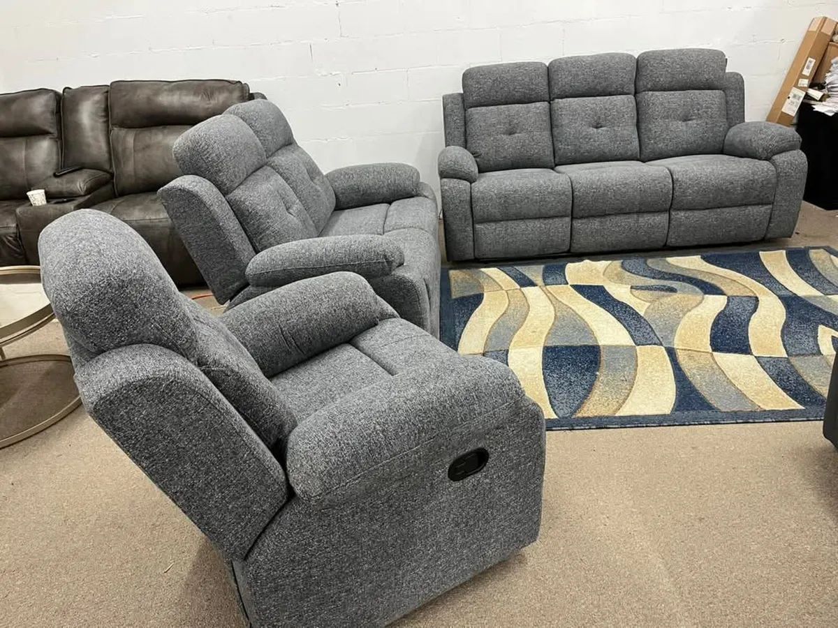 New 3+2 Or 3+1+1 Belmont Full Recliner - Image 1