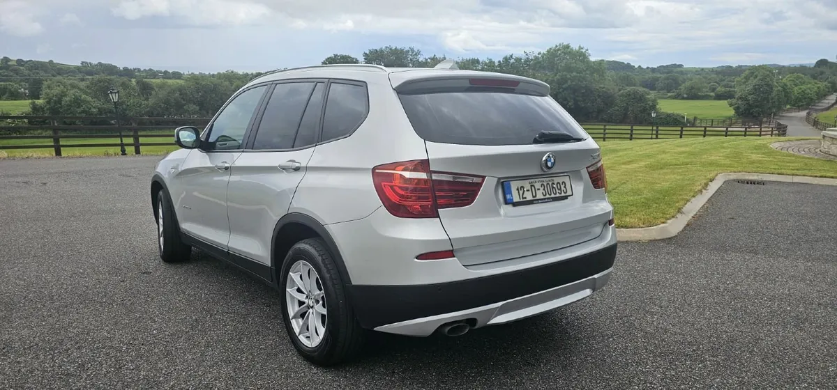 BMW X3  -  2012  -  xDrive  -  Tinted windows - Image 3