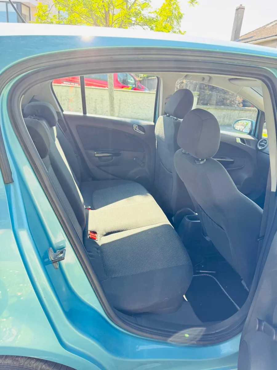 Vauxhall Corsa 2010 - Image 3