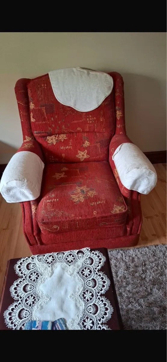 3+1+1 sofa and armchairs - Image 1