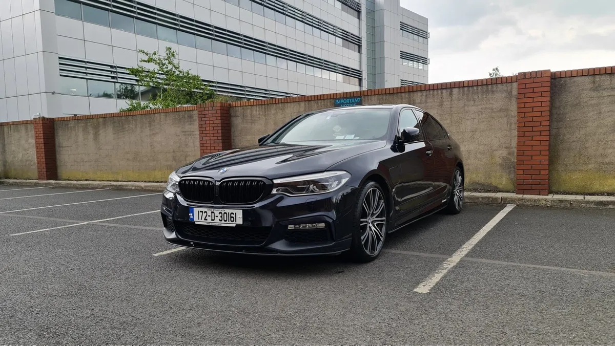 2017 Bmw 5 series 530e M-Sport Auto - Image 2