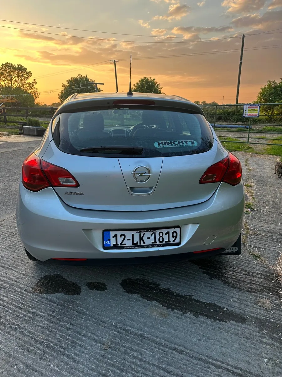 2012 Opel Astra - Image 4