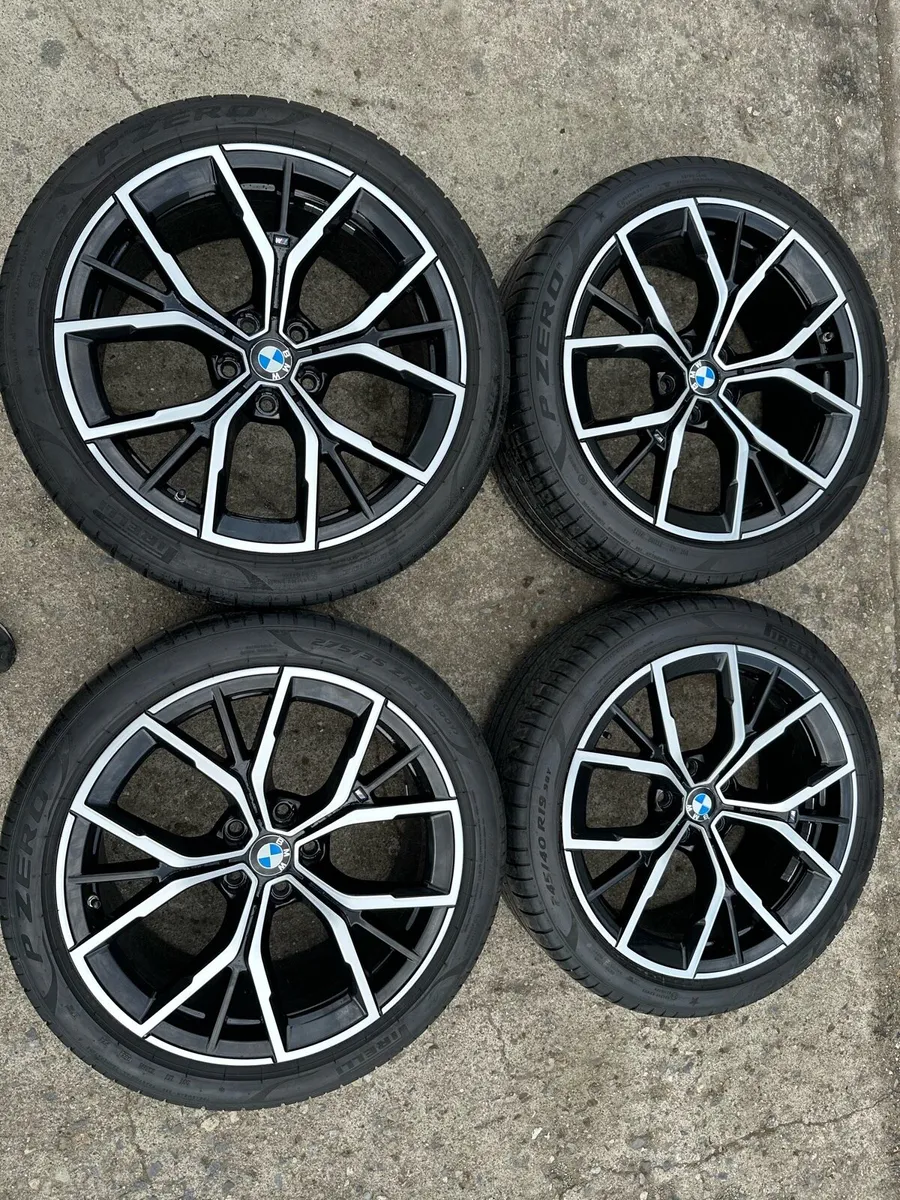 19” GENUINE BMW ALLOYS - Image 1