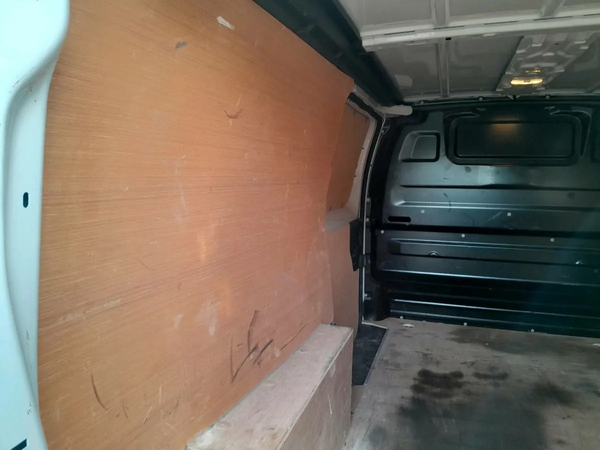 Opel vivaro - Image 4
