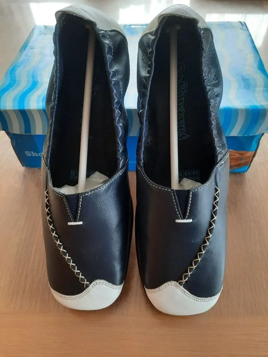 Ladies shoes, size 38/5 - Image 1