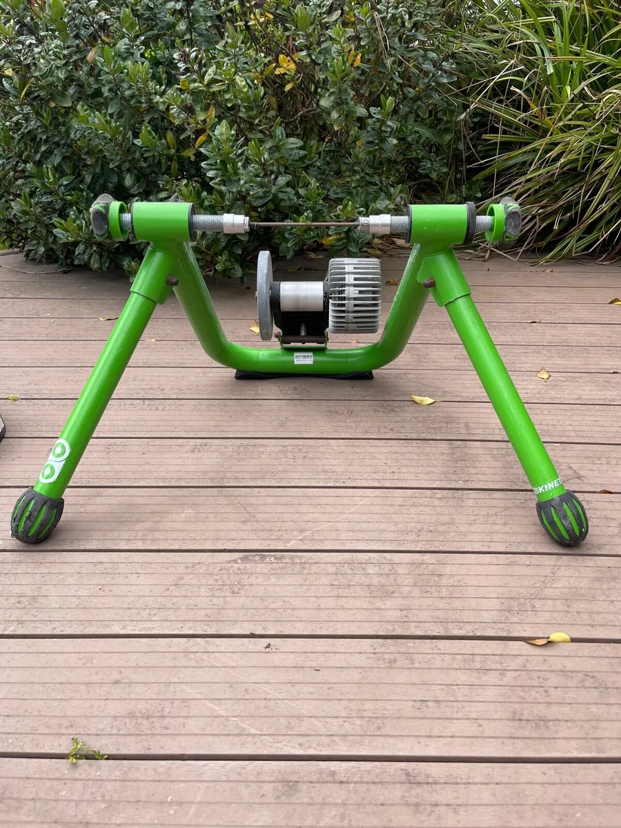 Kurt Kinetic Fluid  Bike Bicycle  Trainer - Image 4