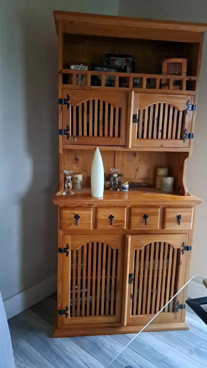 Dresser - Image 2