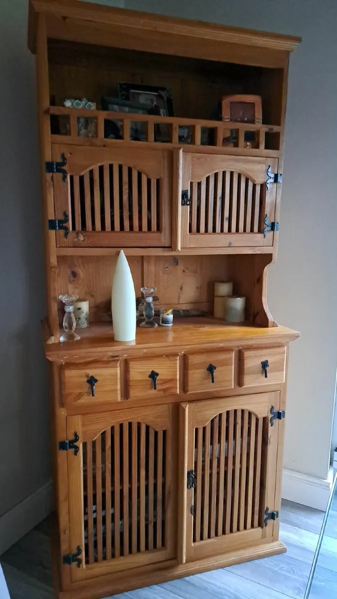 Dresser - Image 3