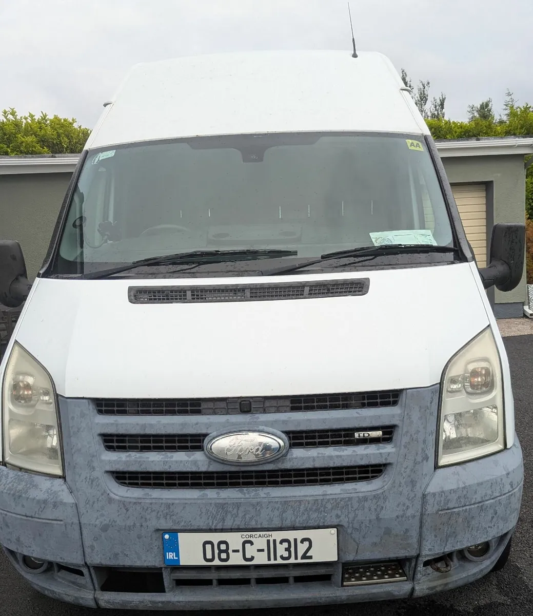 Transit van - Image 2