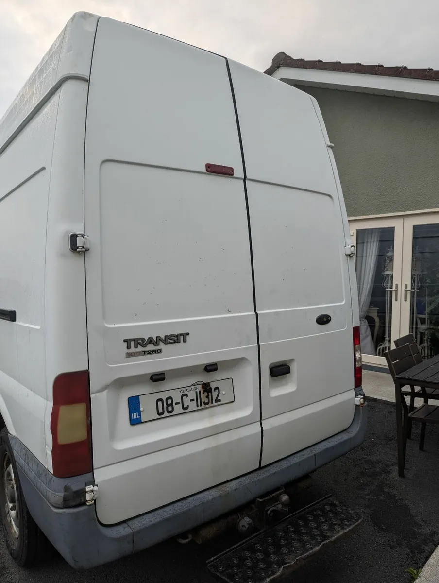 Transit van - Image 3