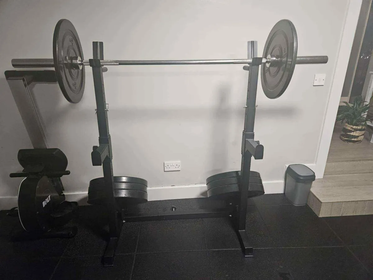 Squat rack with Barbell & Bench - Image 1