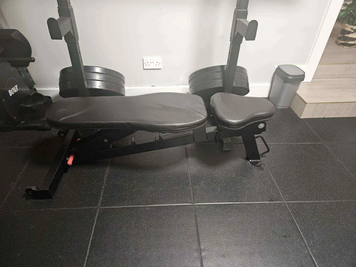 Squat rack with Barbell & Bench - Image 2