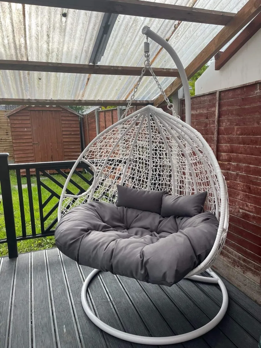 NEW RATTAN SWING HANGING EGG CHAIR - DELIVERY - Image 1