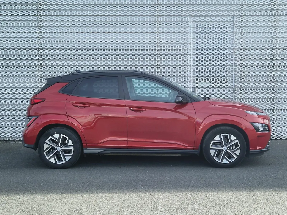 Hyundai Kona Kauai Premium 64kWh - Image 2