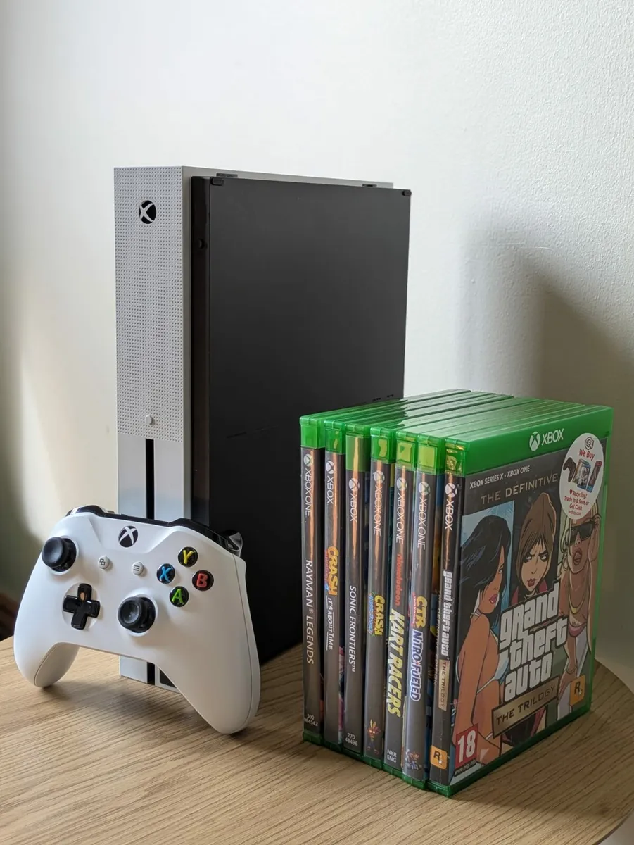 XBOX SERIE S 500GB with games - Image 2