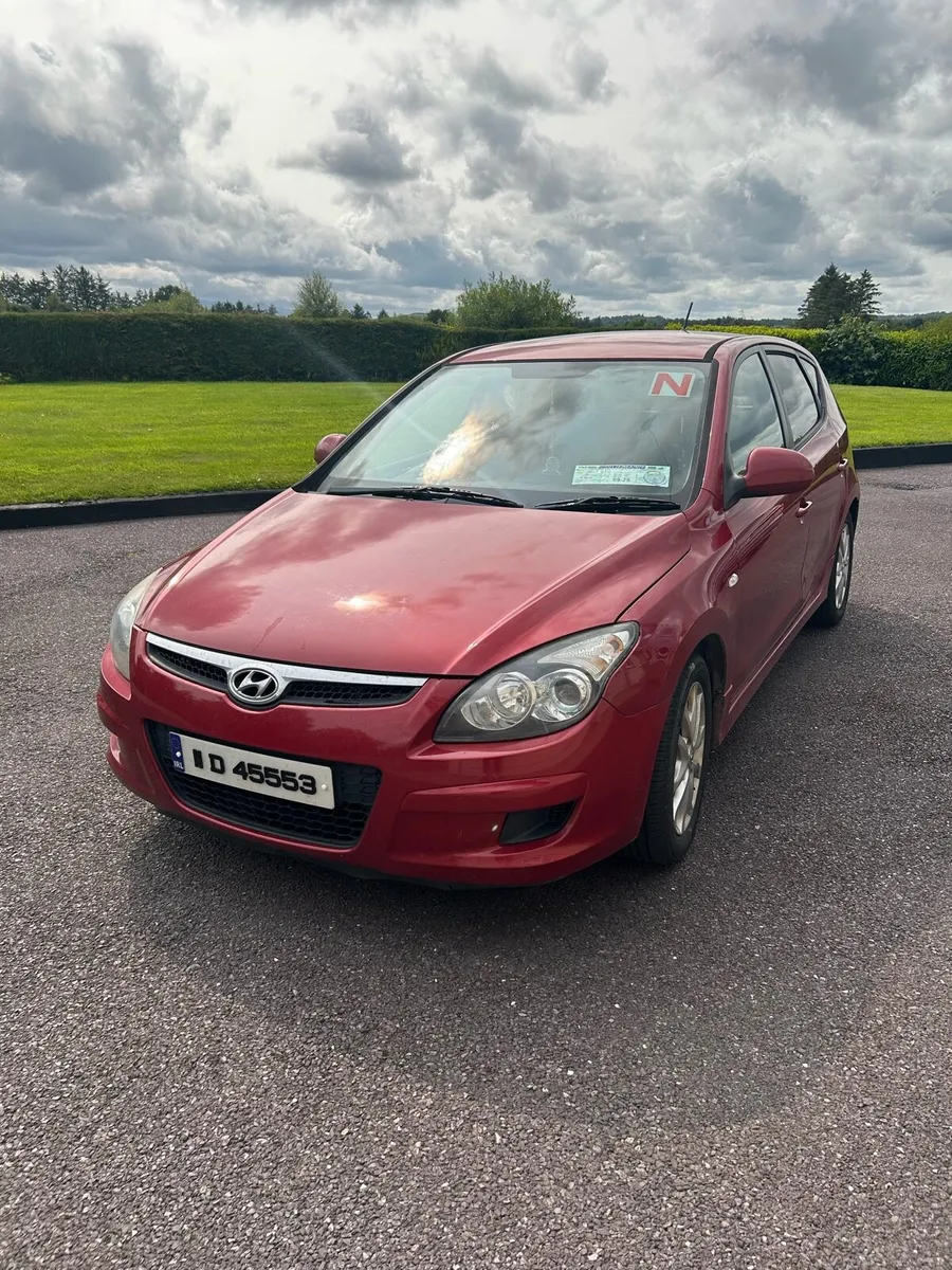 Hyundai i30 2011 - Image 1