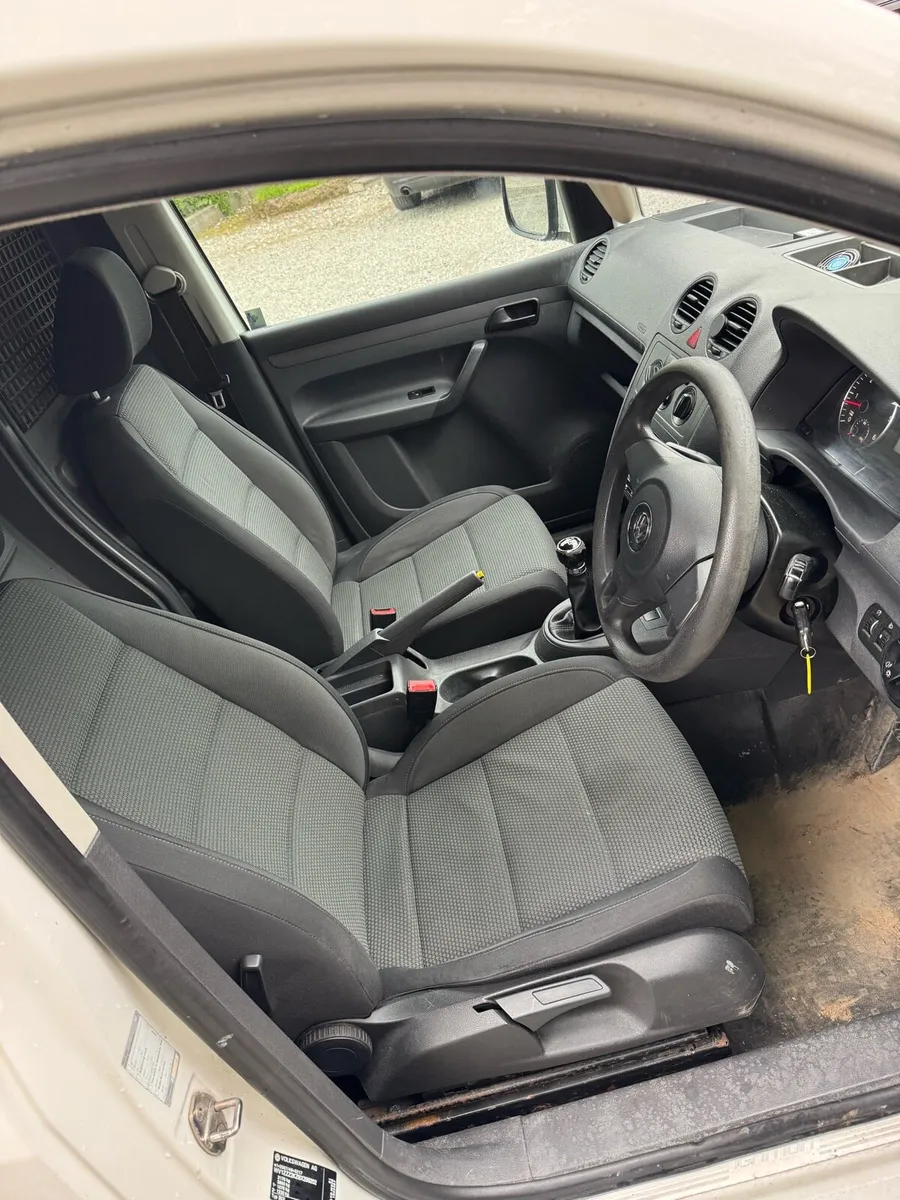 Volkswagen Caddy - Image 3