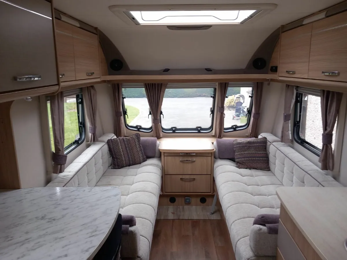 Caravan - Image 4