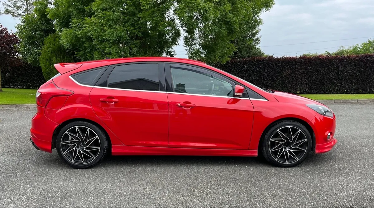 Ford Focus Zetec S, New NCT - Image 4