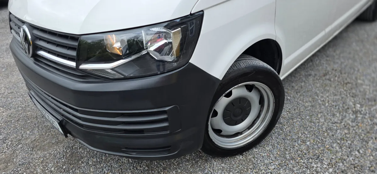 Volkswagen Transporter 2017 - Image 4