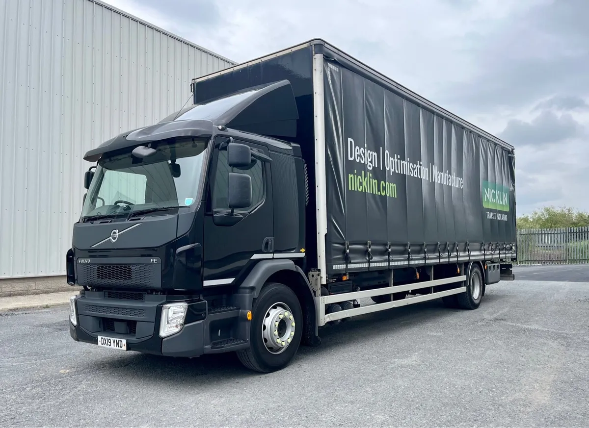 Volvo FL curtainside - Image 2