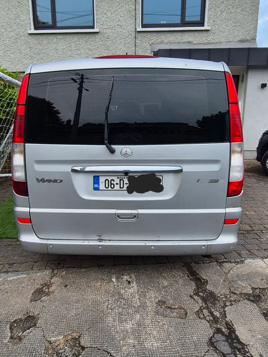Mercedes Benz Viano - Image 2