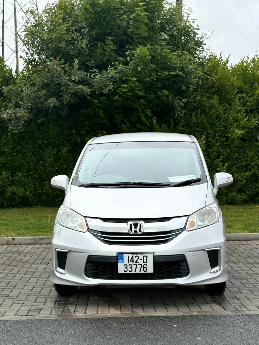 142 Honda Freed 1.5 Hybrid 7 Seater - Image 3