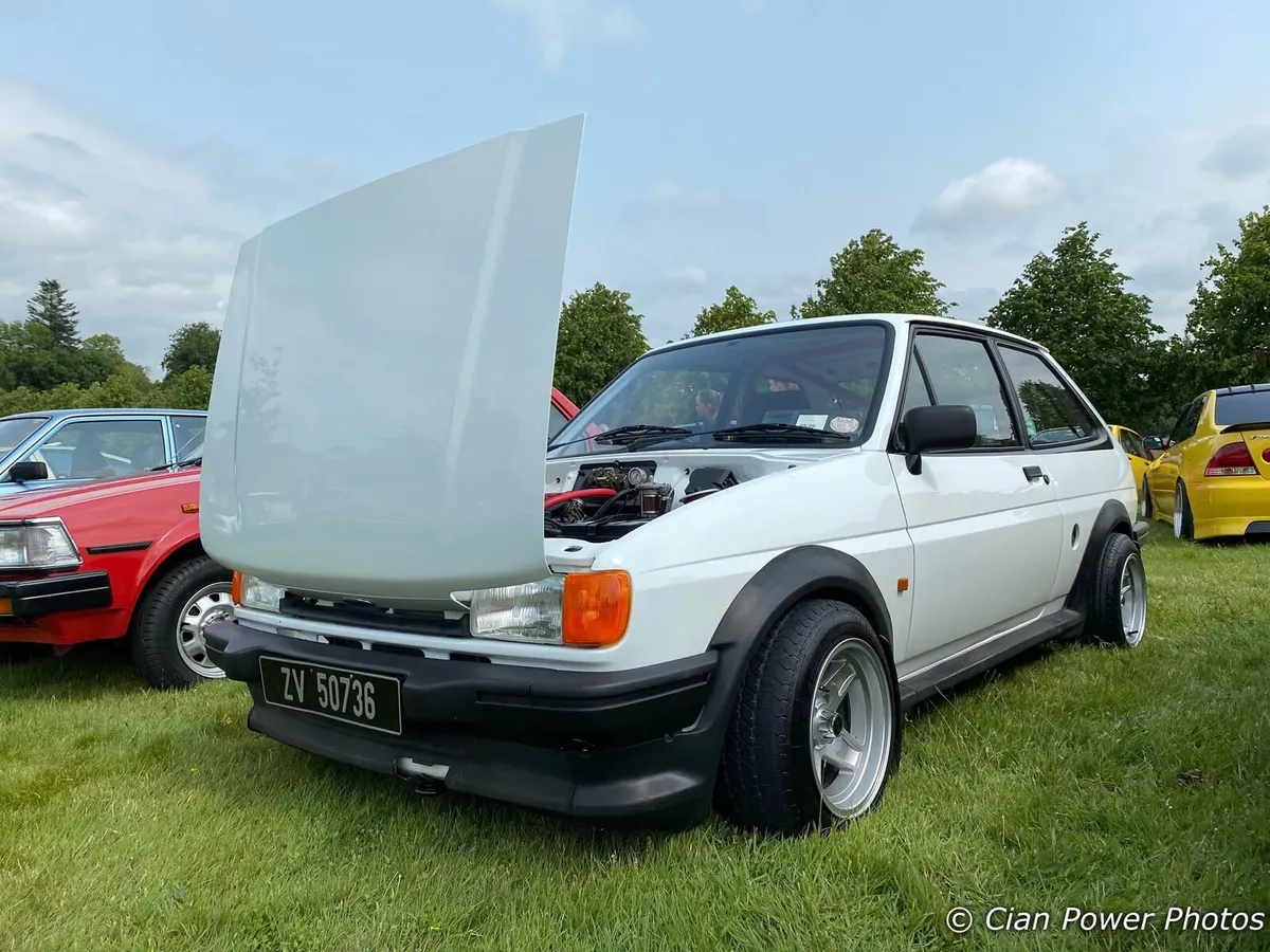 * Ford Fiesta 2litre zetec * Fully Restored * - Image 1