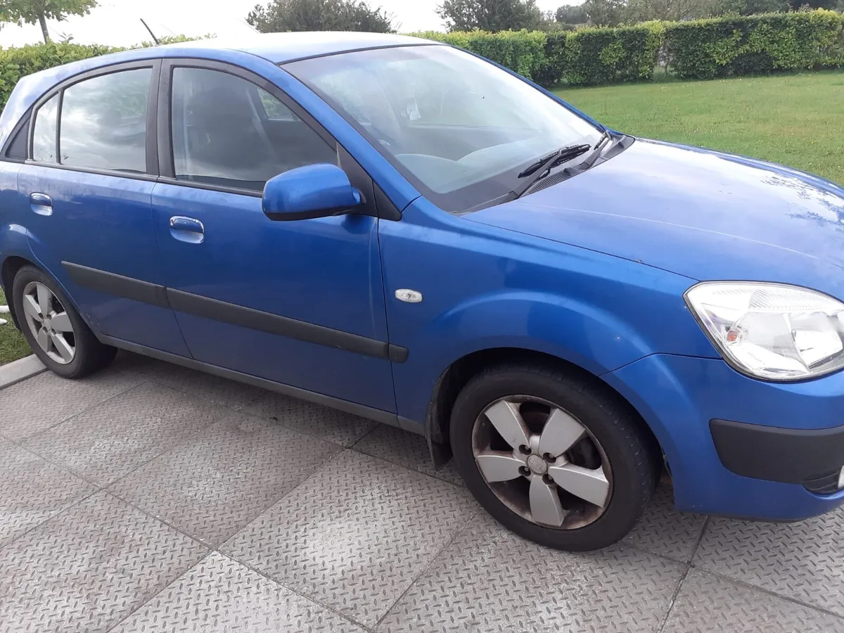 2008 Kia rio - Image 2