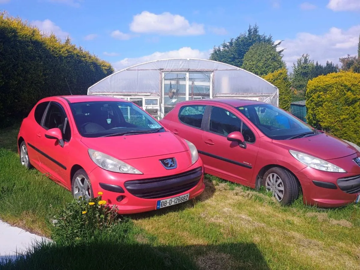 Two Peugeot 207 cars. - Image 2