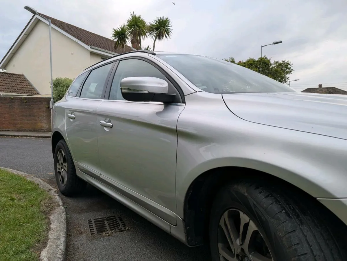 Volvo XC60 D4 2.0 **New NCT 10/26** - Image 4